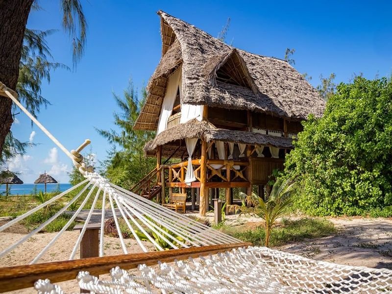 Traditional beach banda at Thanda Island